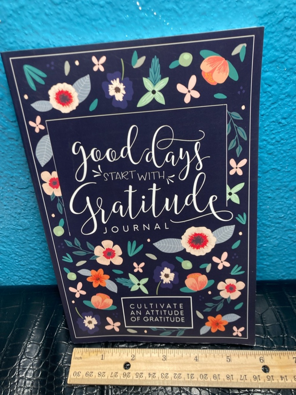 Good Days Start With Gratitude Journal by‎ prettysimplebooks Navy Floral